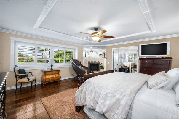 Bedroom, Fireplace, Interior, Wood Texture Flooring