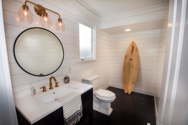 Bathroom, Interior, Recessed Lighting
