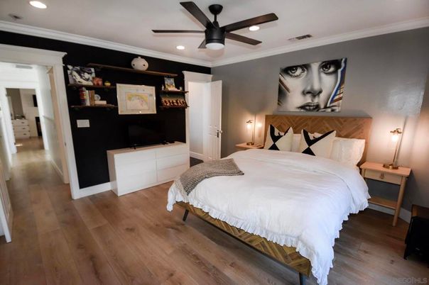 Bedroom, Interior, Recessed Lighting, Wood Texture Flooring