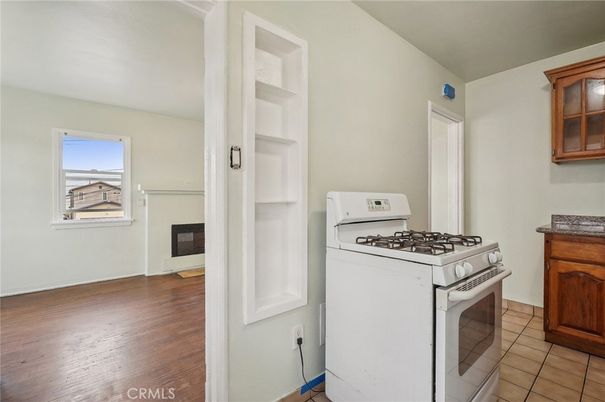 Fireplace, Interior, Kitchen, Wood Texture Flooring