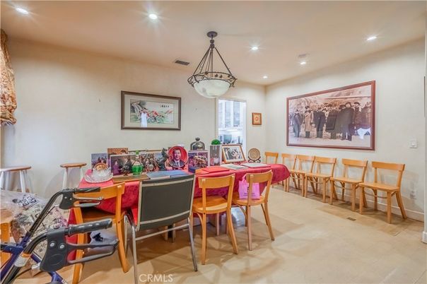 Dining room, Interior, Pendant Lights, Recessed Lighting