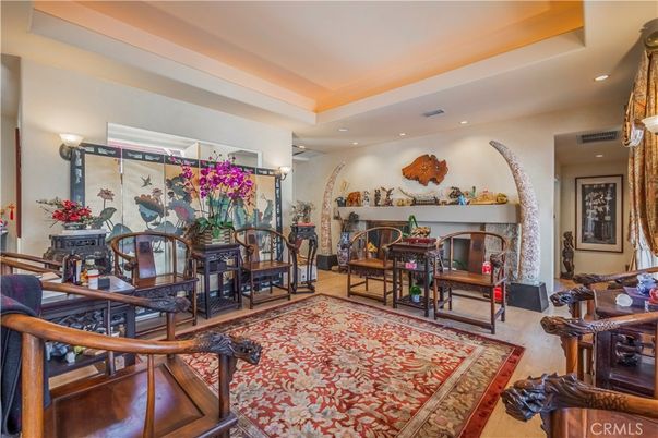 Fireplace, Interior, Recessed Lighting