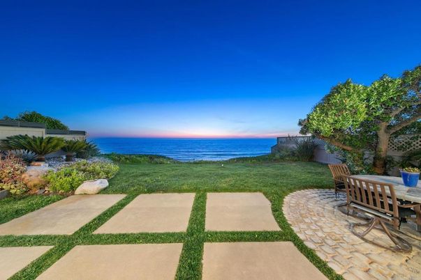 Backyard, Exterior, Water