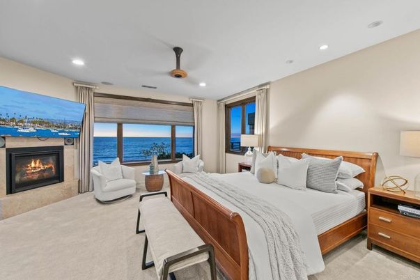 Bedroom, Fireplace, Interior, Recessed Lighting, Water