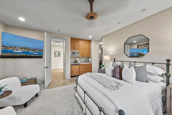 Bedroom, Interior, Recessed Lighting