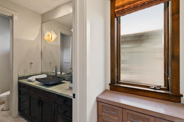 Bathroom, Interior, Tile Countertops