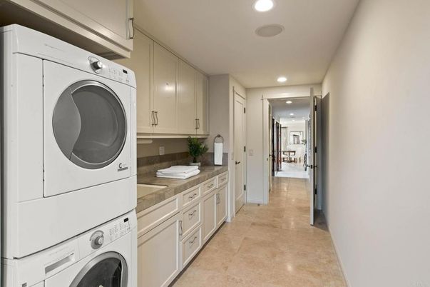 Interior, Recessed Lighting, Washer