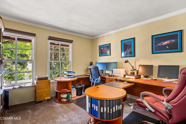 Home Office, Interior