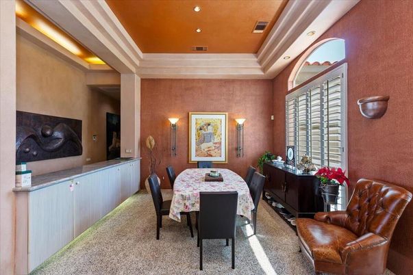 Dining room, Interior, Recessed Lighting