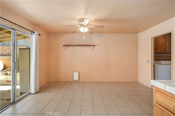 Empty room, Interior, Washer