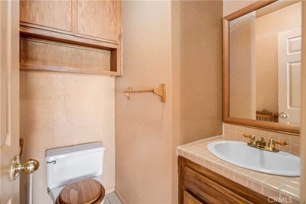 Bathroom, Interior, Tile Countertops