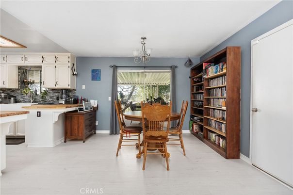 Chandelier, Dining room, Interior, Kitchen