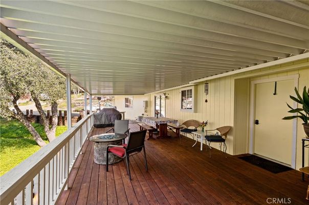 Exterior, Wood Texture Flooring