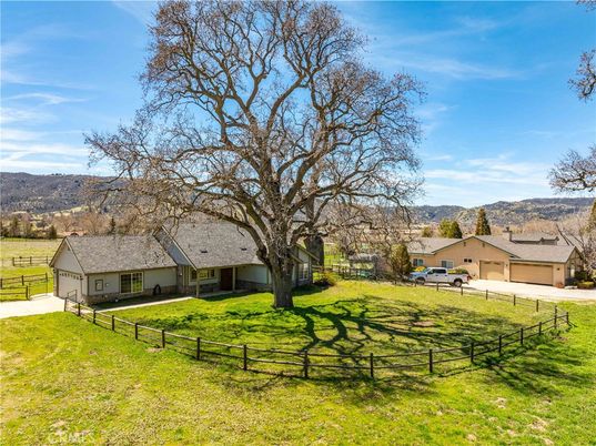 Backyard, Detached Garage, Exterior