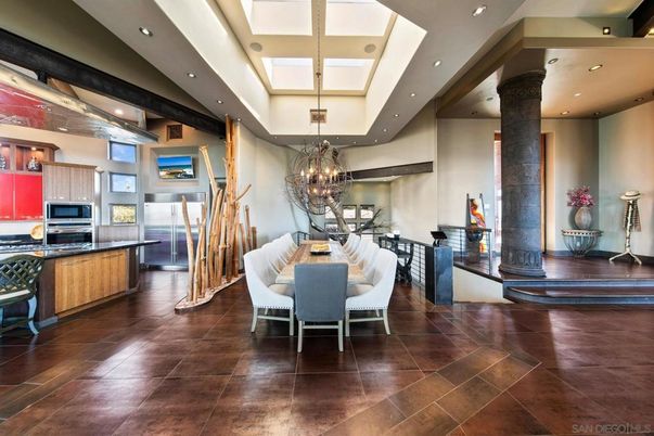 Chandelier, Dining room, Interior, Kitchen, Recessed Lighting
