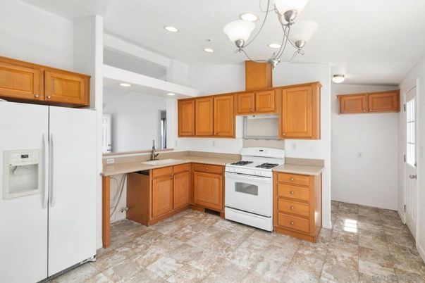 Interior, Kitchen, Recessed Lighting