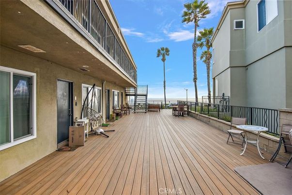 Exterior, Wood Texture Flooring