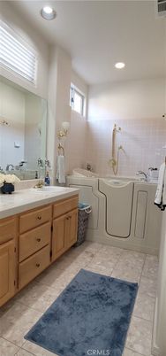 Bathroom, Dual Sink Vanities, Interior, Recessed Lighting, Washer