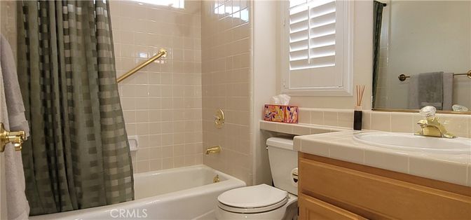 Bathroom, Interior, Tile Countertops