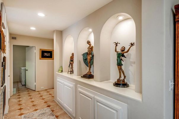 Interior, Recessed Lighting