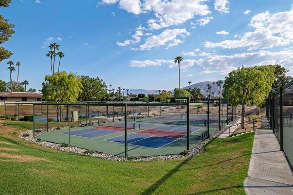 Exterior, Tennis Courts