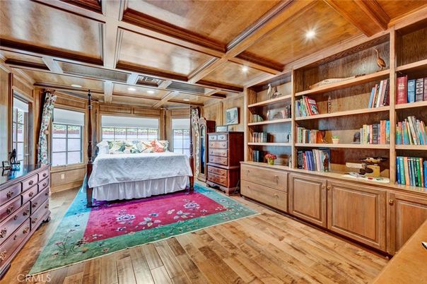 Bedroom, Interior, Recessed Lighting, Wooden Beams, Wooden Ceilings, Wood Texture Flooring