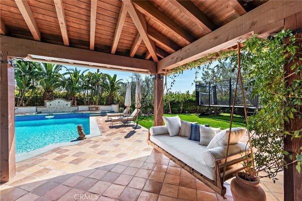 Exterior, Playground, Pool