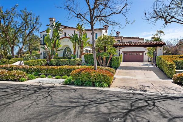 Attached, Exterior, Facade, Spanish Mediterranean