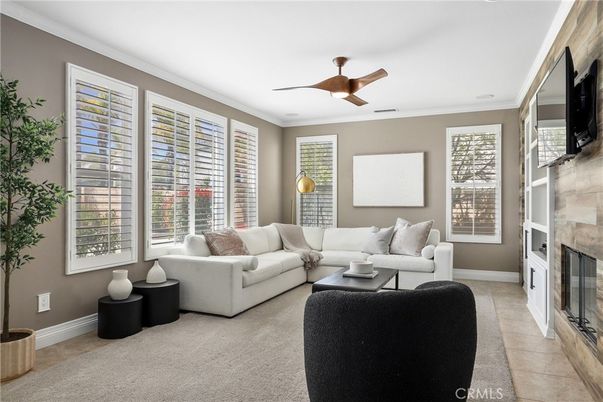 Fireplace, Interior, Living room