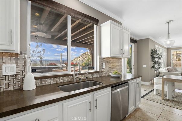 Interior, Kitchen, Pendant Lights, Stainless Steel Appliances