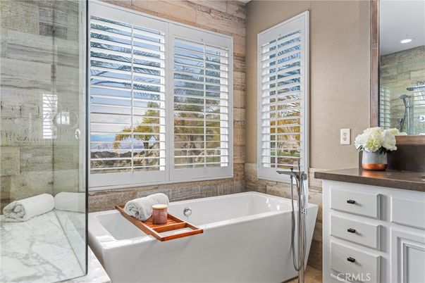 Bathroom, Free Standing Baths, Glass Shower, Interior, Recessed Lighting