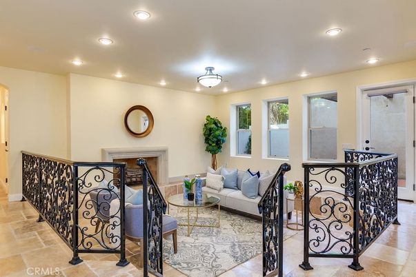 Fireplace, Interior, Living room, Recessed Lighting