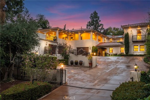 Backyard, Exterior, Facade, Mediterranean