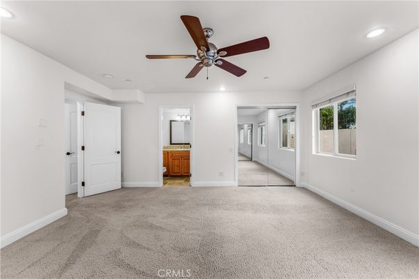 Bathroom, Empty room, Interior, Recessed Lighting
