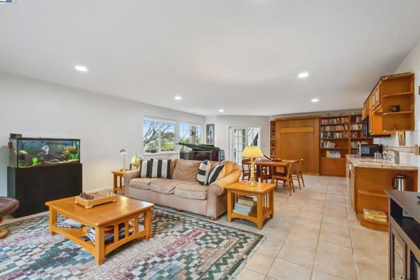 Dining room, Interior, Living room, Recessed Lighting