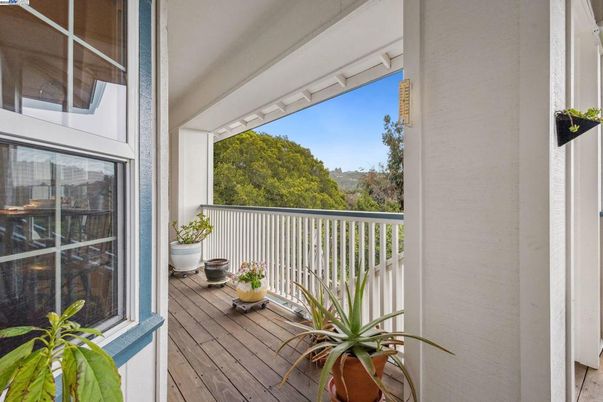 Exterior, Wood Texture Flooring