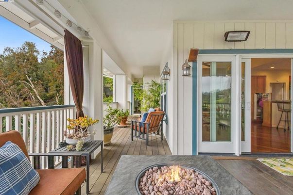 Exterior, Wood Texture Flooring