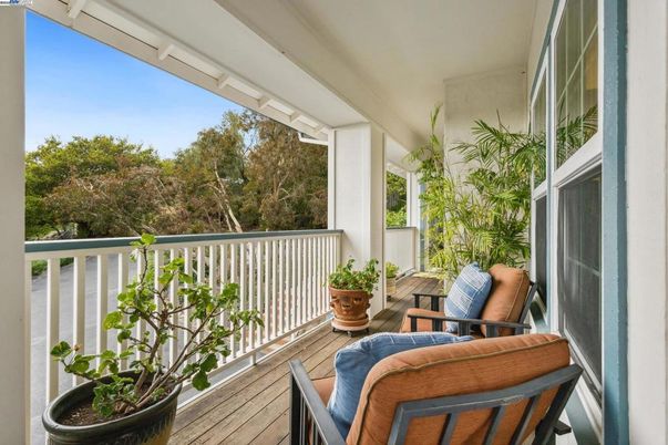 Exterior, Wood Texture Flooring