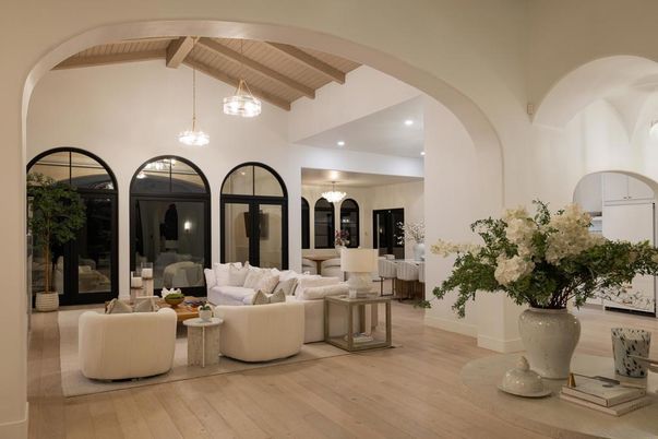 Interior, Living room, Pendant Lights, Recessed Lighting, Wooden Beams, Wooden Ceilings, Wood Texture Flooring