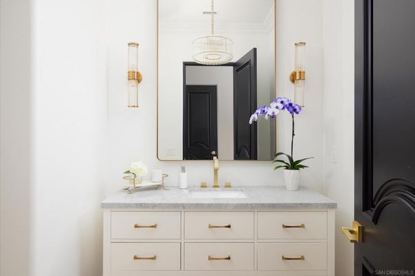 Bathroom, Dual Sink Vanities, Interior, Pendant Lights