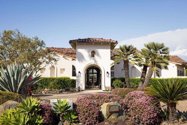 Exterior, Facade, Spanish Mediterranean