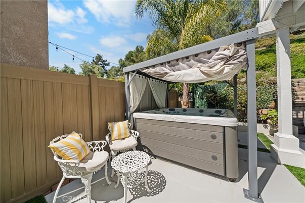 Exterior, Hot Tub