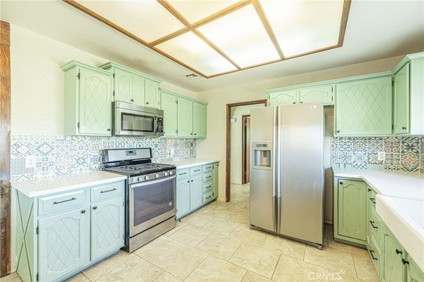 Interior, Kitchen, Stainless Steel Appliances