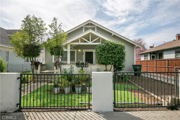 Exterior, Facade, American Craftsman