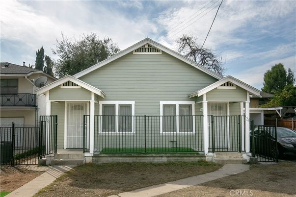 Exterior, Facade, American Craftsman