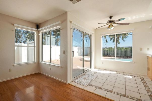 Empty room, Interior, Sun Room, Wood Texture Flooring