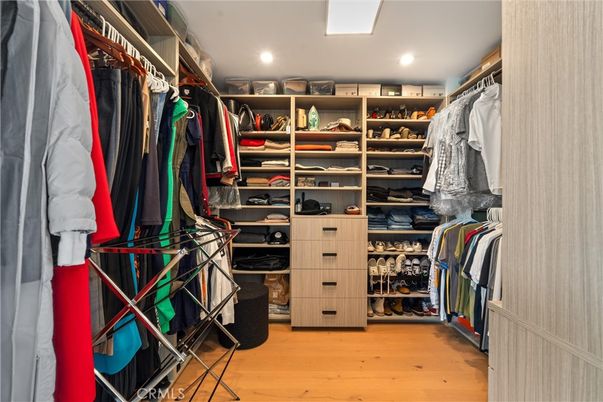 Interior, Recessed Lighting, Walk-in Closets, Wood Texture Flooring