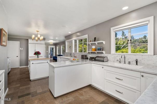 Chandelier, Interior, Kitchen, Recessed Lighting