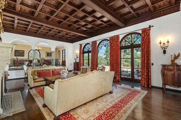 Chandelier, Dining room, Interior, Living room, Wooden Beams, Wooden Ceilings, Wood Texture Flooring