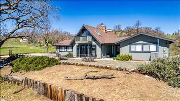 Backyard, Exterior, Facade, Tudor Revival